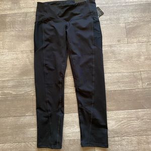 NWT CHAMPION CAPRI LEGGINGS